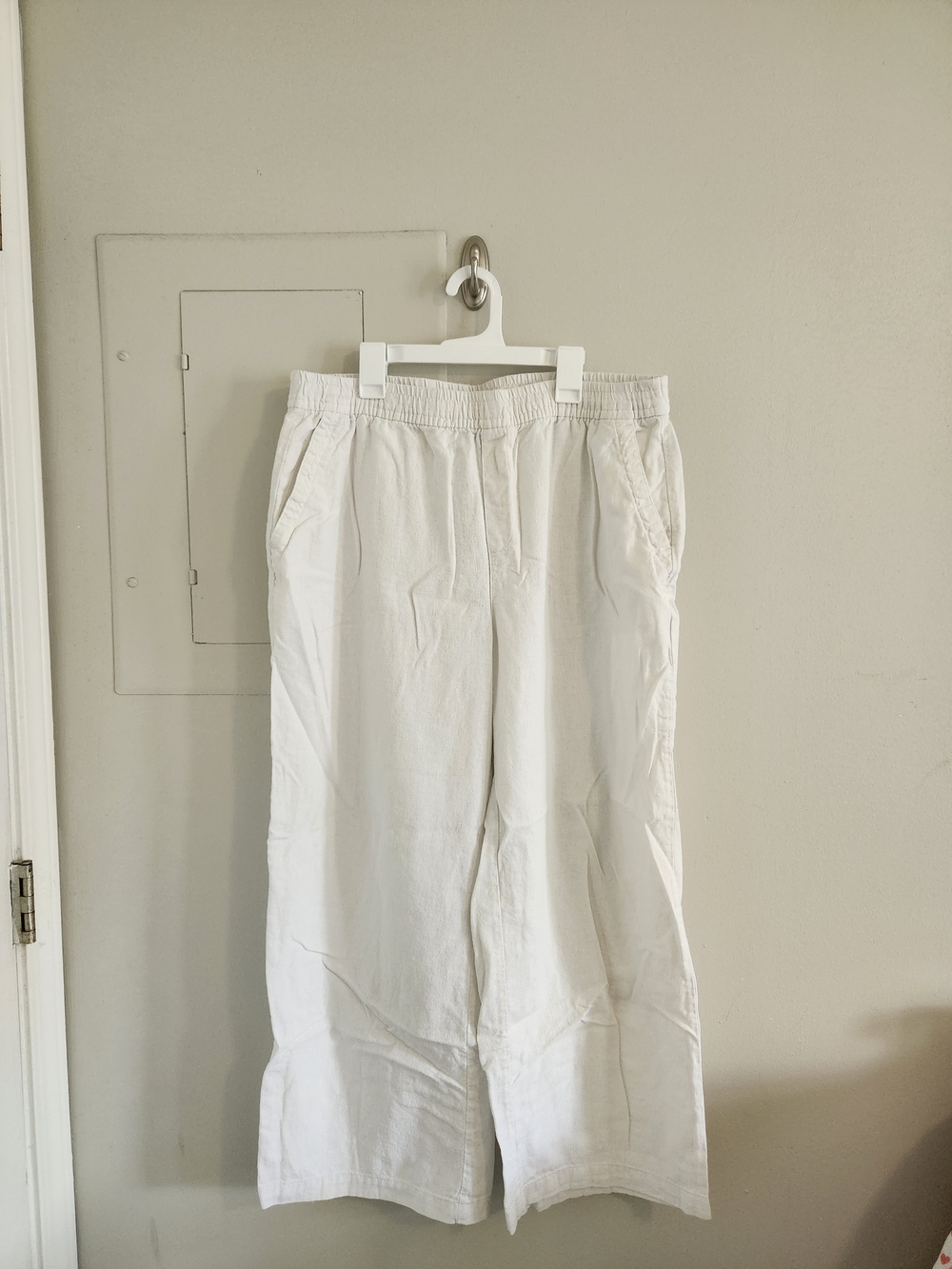 Old Navy White Elastic-Waist Wide Leg Linen Pants